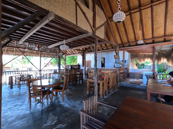 Food & Drinks 5, Maryan Moyo Bungalows and resto, Sumbawa