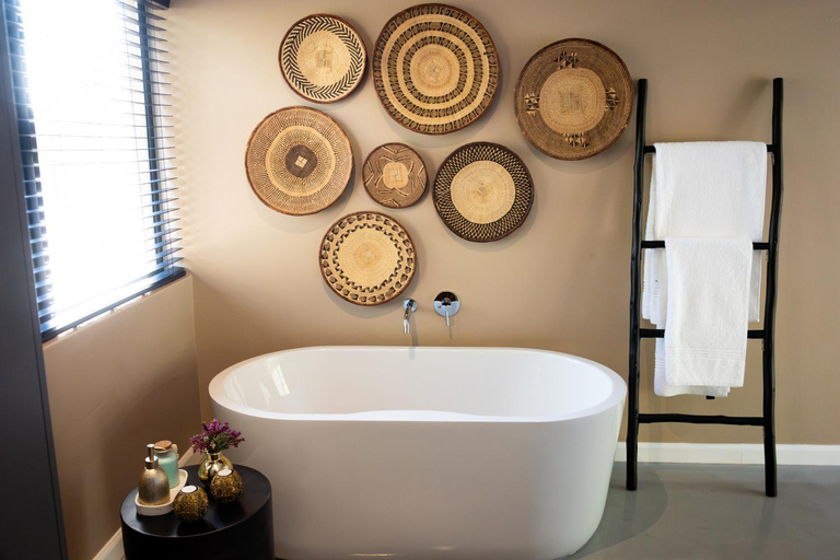 Bathroom 4, Marepe Mountain View, Mopani