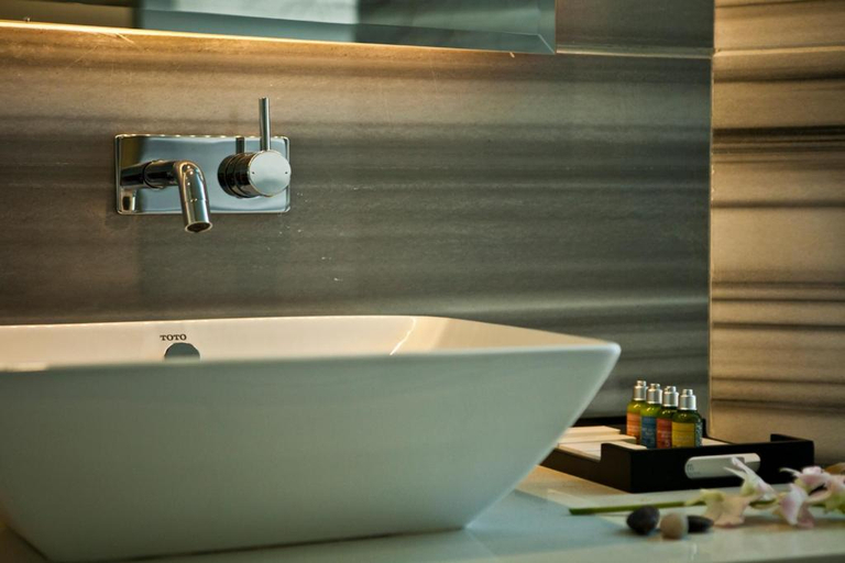 Bathroom 5, Holiday Inn Express GUIYANG DOWNTOWN by IHG, Guiyang