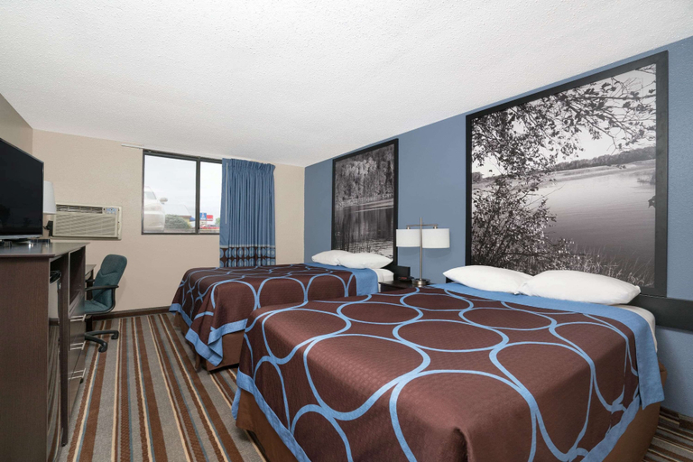 Bedroom 4, Super 8 by Wyndham Willmar, Kandiyohi