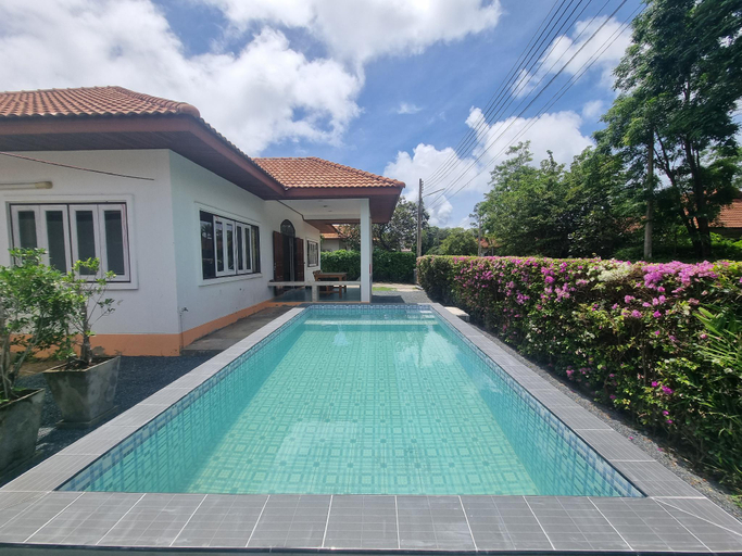 Sport & Beauty, Mae Rampung Beach House V.I.P Pool Villa, Muang Rayong