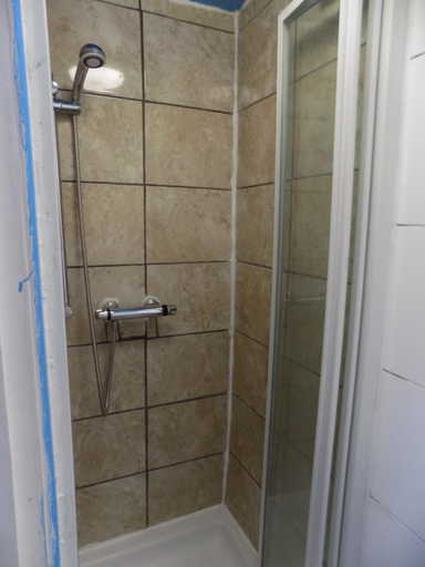 Bathroom, Phoenix Hostel Paddington, London