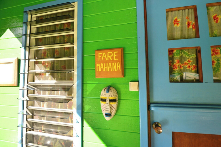Exterior & Views 3, Fare Mahana