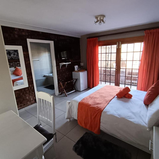 Others 5, Fawn Castle Guesthouse, eThekwini