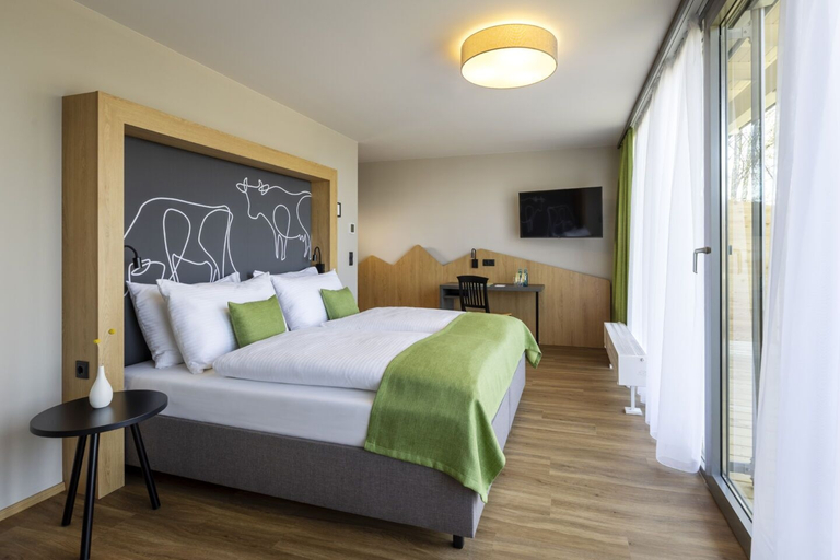 Bedroom 3, JUFA Hotel Wangen im Allgäu, Ravensburg