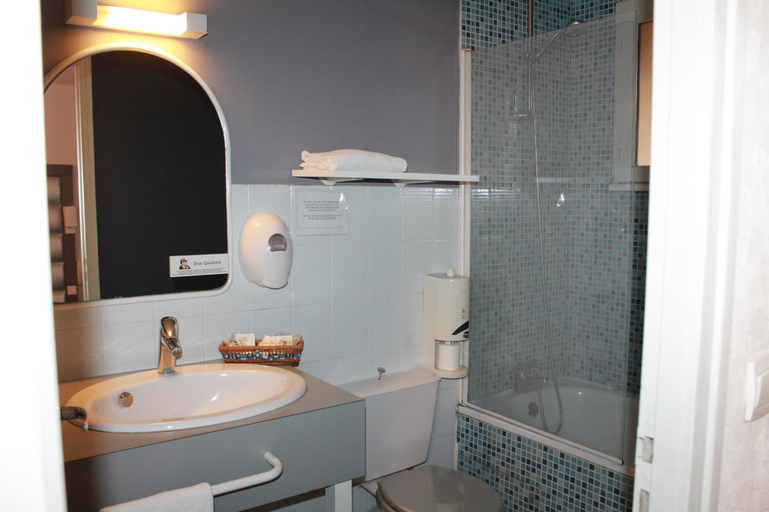 Bathroom 3, Don Quichotte, Loire-Atlantique