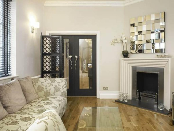 Public Area 3, Windfalls Boutique Hotel, West Sussex