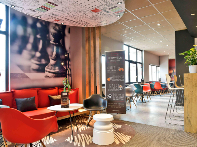Public Area, ibis Saint Quentin Basilique, Aisne