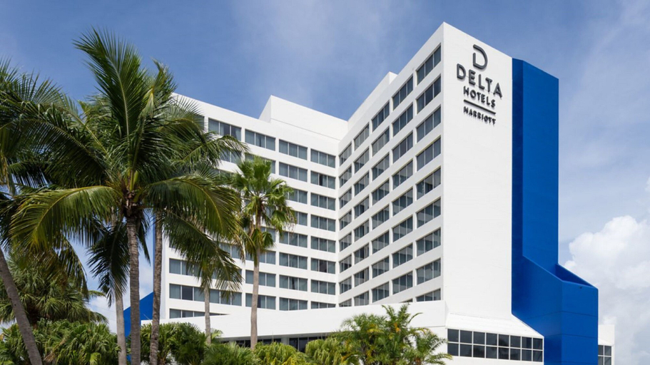 Exterior & Views 2, Delta Hotels by Marriott West Palm Beach, Palm Beach