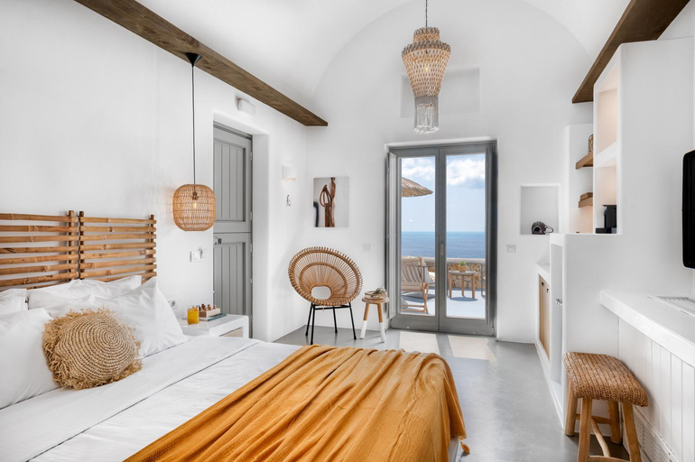 Bedroom 3, YPSELI Anafi's hive, South Aegean