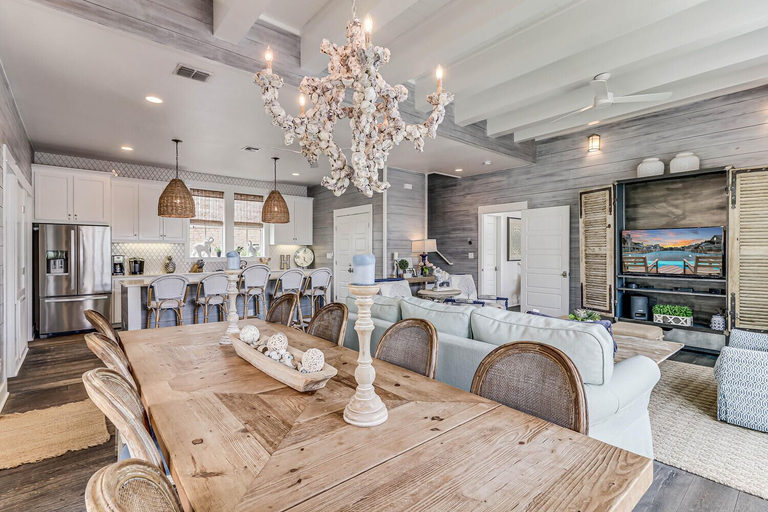 Food & Drinks 5, Seaside Escape 152 RO, Nueces
