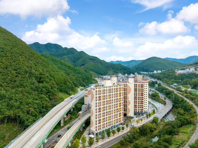 Exterior & Views 1, Ariari Hotel , Jeongseon