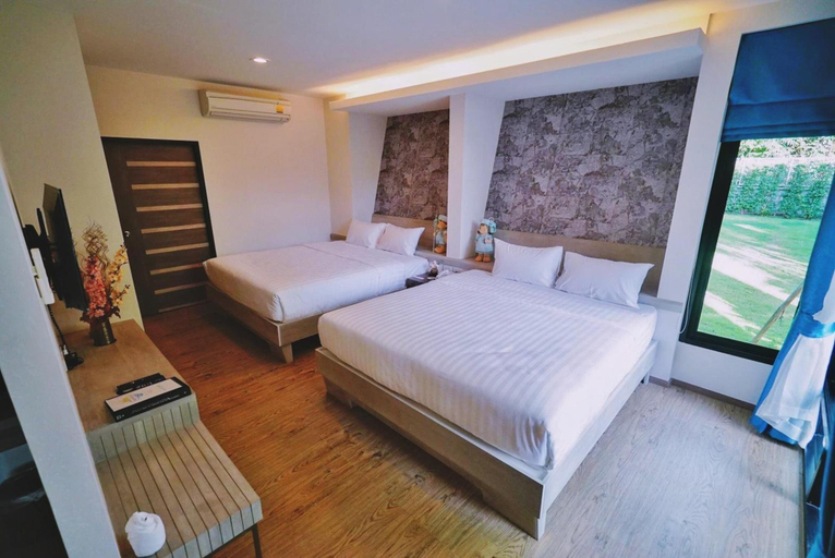 Bedroom 2, Chatnipa Beach Resort, Muang Rayong
