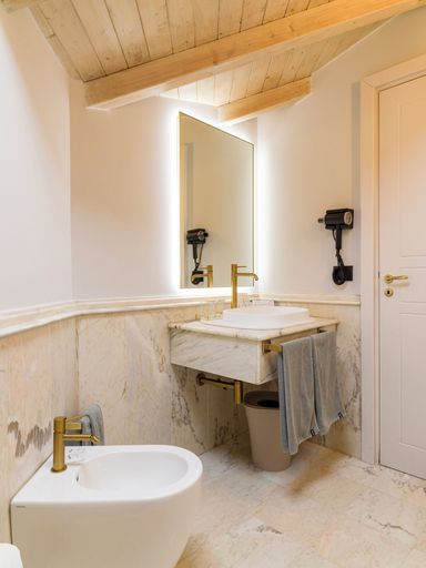 Bathroom 5, UNA Hotels One Catania Wellness & SPA, Catania