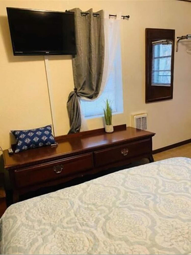 Bedroom 3, Rockwood Resort Motel, Camden