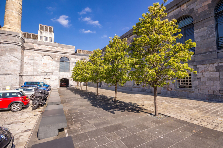 Exterior & Views 2, Luxury 3 bed Apartment Mount Wise Plymouth Parking, Plymouth