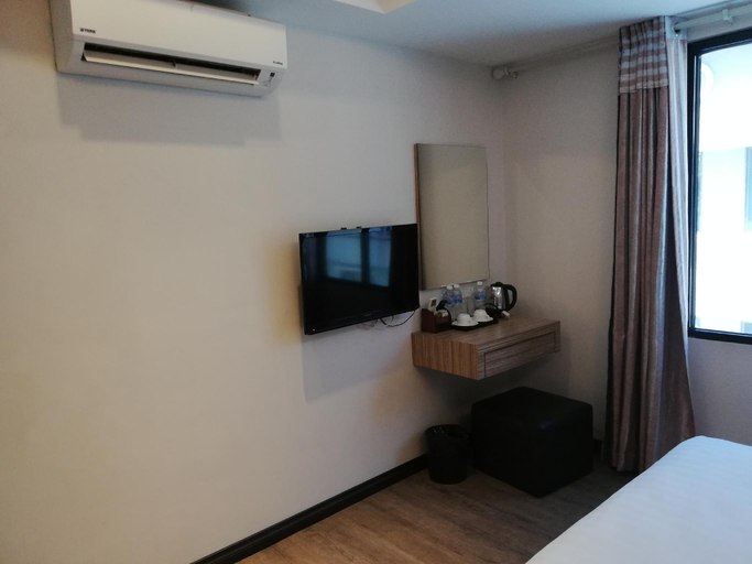 Bedroom 14