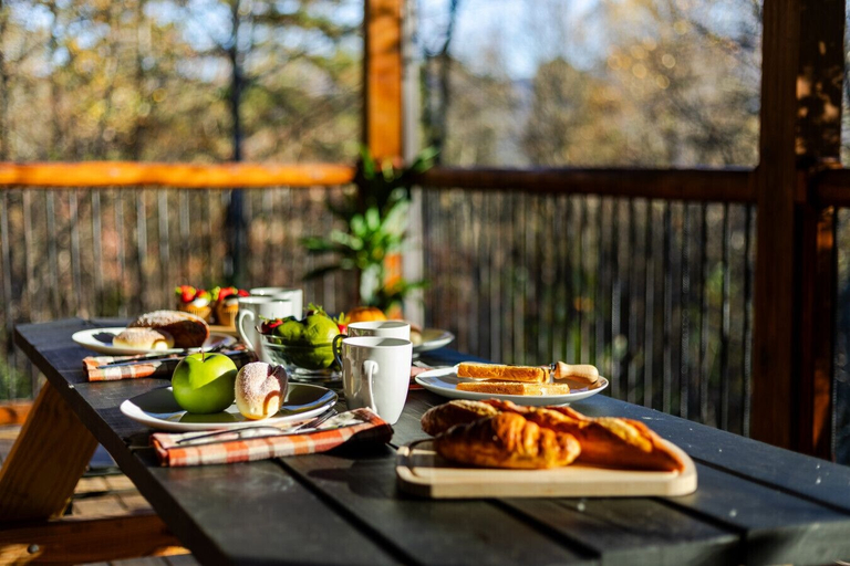 Food & Drinks 5, Lovers Suite by Ghosal Luxury Lodging, Sevier