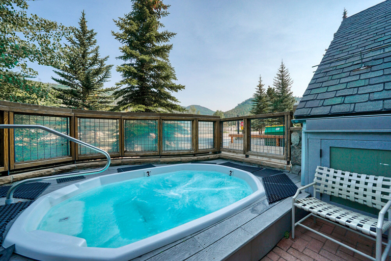 Swimming Pool 23