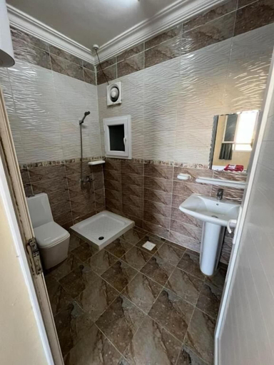 Bathroom 3, RED13 ALhaddad, Salalah