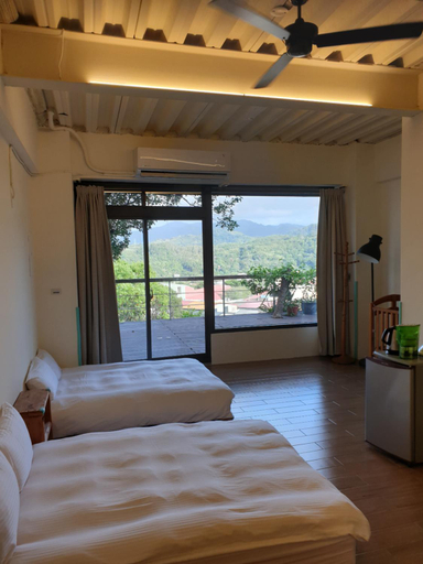 Bedroom 5, Sanyi Happiness Bed and Breakfasts, Miaoli