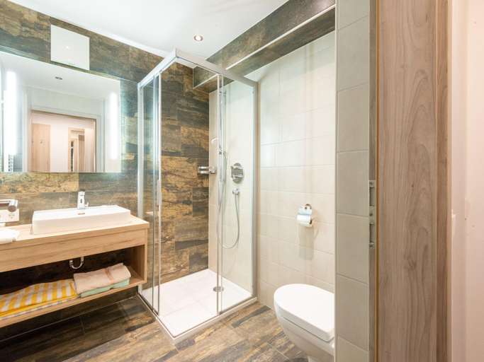 Bathroom 4, Apartment in Wald near Zillertal Ski Area, Zell am See