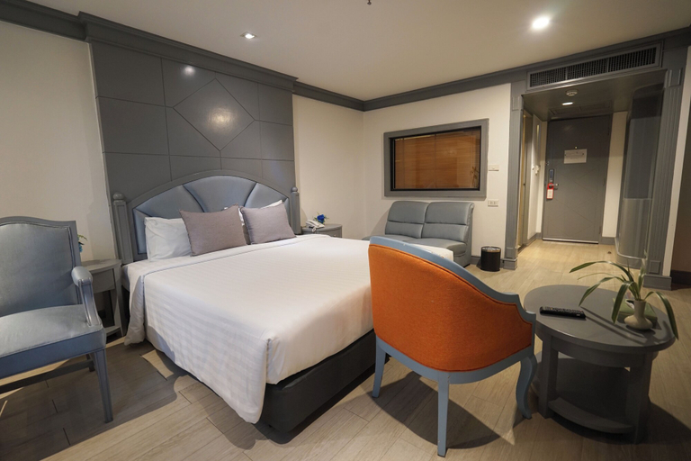 Bedroom 25