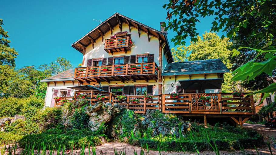 Exterior & Views 1, Hotel Chalet Montegut, Allier