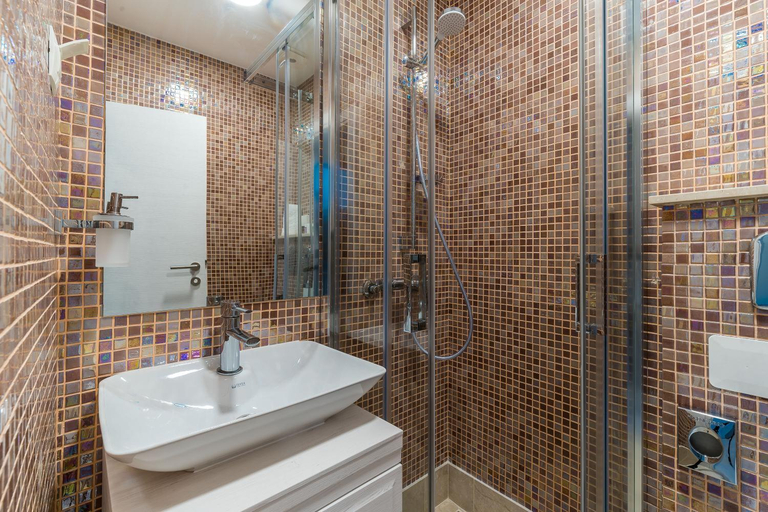 Bathroom 3, Art Hotel Dubrovnik, Dubrovnik