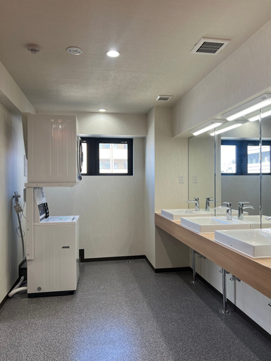 Bathroom 4, HOTEL WINDS ASAKUSA Capsule Inn - Hostel, Taitō