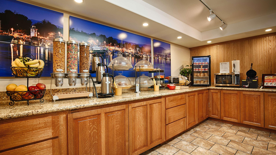 Food & Drinks 5, Best Western Plus Humboldt Bay Inn, Humboldt
