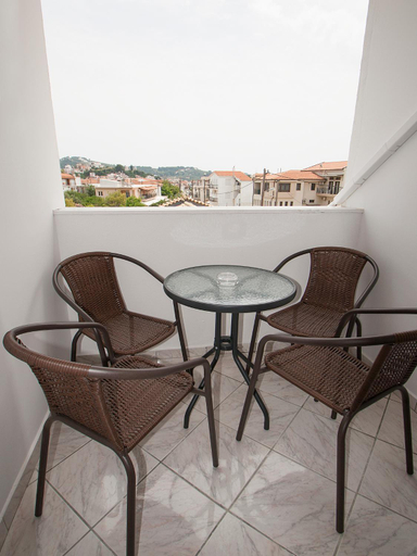 Others 4, PINEAPPLE Skiathos, Thessaly