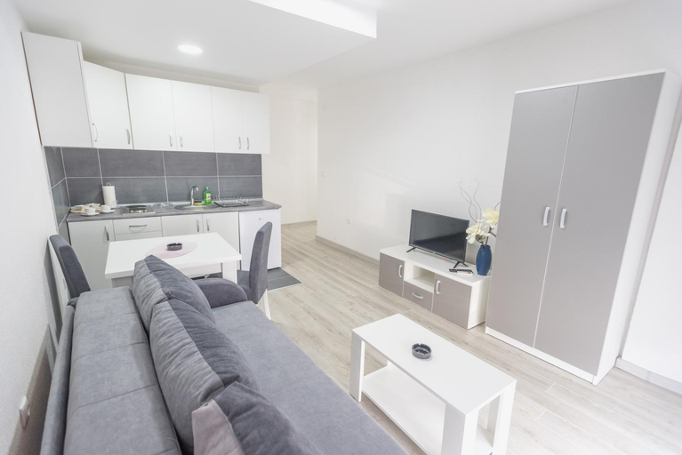 Others 5, Apartmani Centar Loznica, Loznica