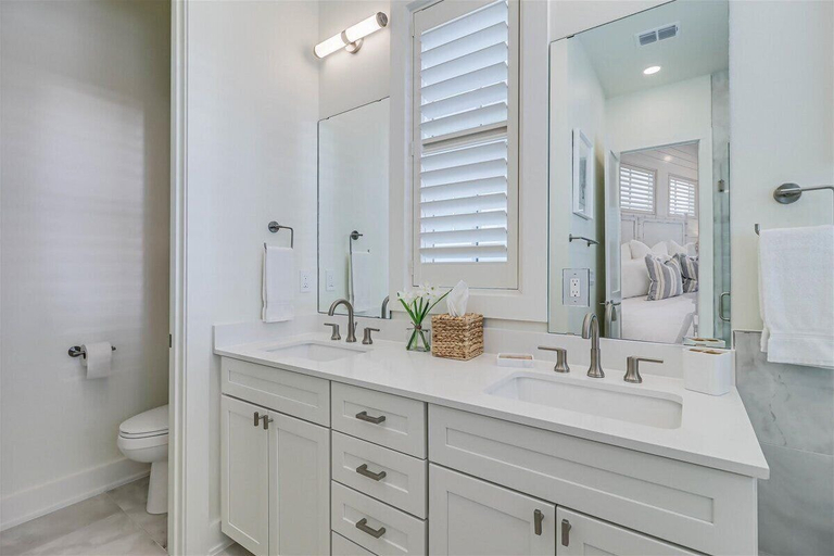 Bathroom 3, Castaway Cove 316 SOU, Nueces