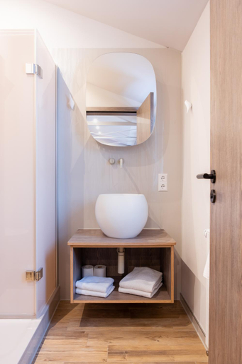 Bathroom 5, Kloster Bonlanden, Biberach