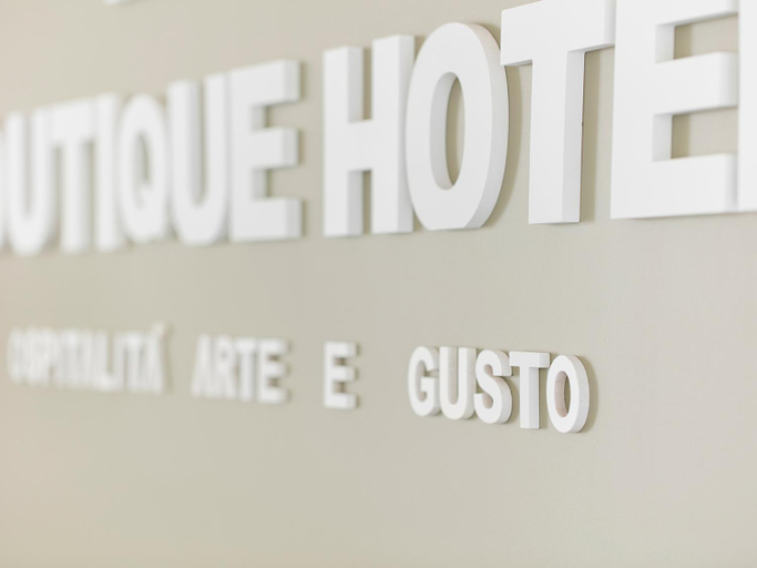 Exterior & Views 2, Mane Boutique Hotel, Teramo