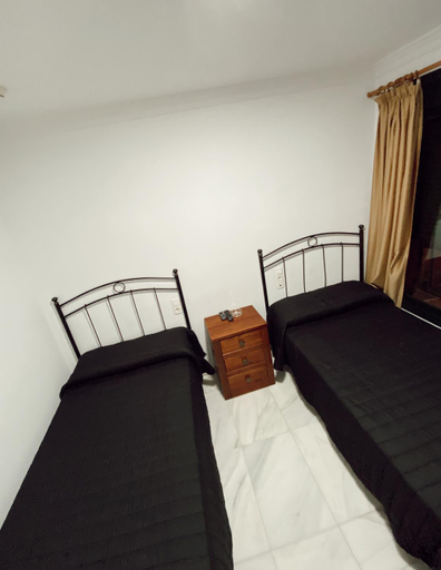 Bedroom 2, HOSTAL EL MOLINO, Málaga