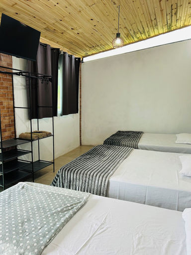 Bedroom, SUÍTE EM ITABIRITO independente KitBet, Itabirito