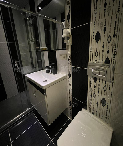 Bathroom 5, Zendy Suite Hotel, Beyoğlu