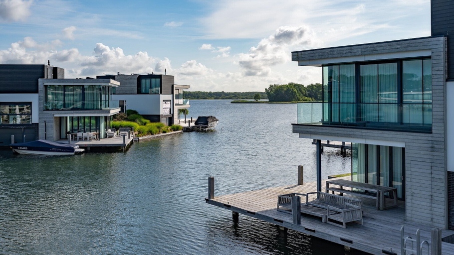 Exterior & Views 2, Dormio Harbour Village, Middelburg