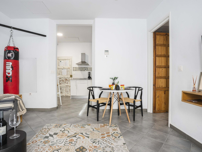 Room 5, 7 Condes 5, Málaga
