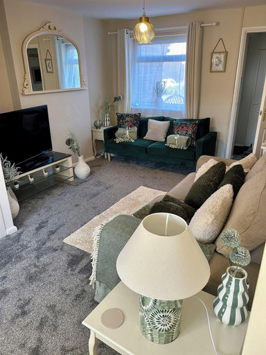 Living area 2, Peak District - 2 Beds - Sleeps 4 - Pet Friendly, Derbyshire