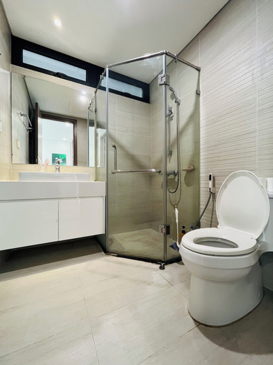 Bathroom, Vinhome Sky Lake-Sunhometel, Từ Liêm