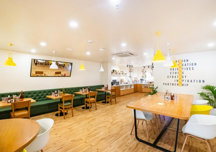 Food & Drinks 4, Bloom Hotel - HSR Layout Sec 6, Bangalore