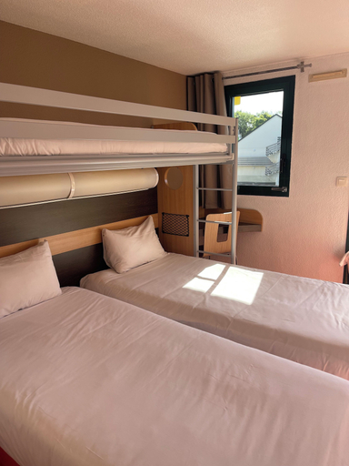 Bedroom 3, Première Classe Amiens Est - Glisy, Somme