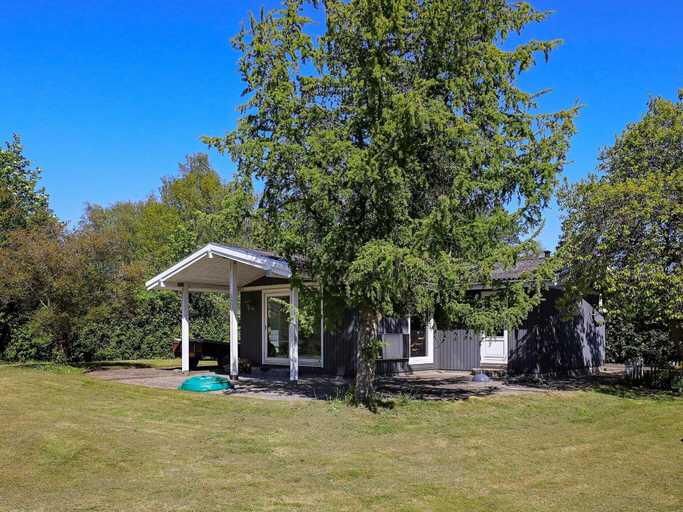 Others 4, Seaside Haven in Stoense-By Traum, Langeland