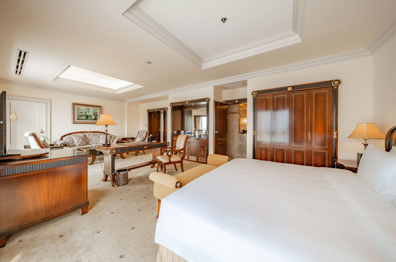 Bedroom 9