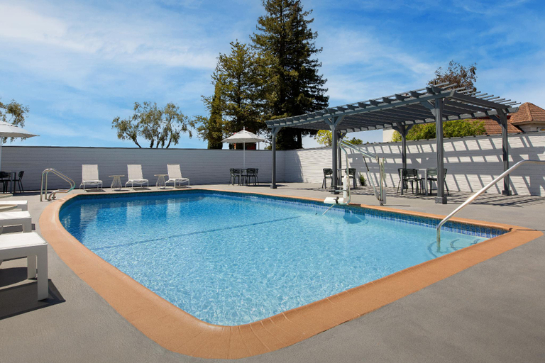 Sport & Beauty, Spark by Hilton San Jose Airport, Santa Clara