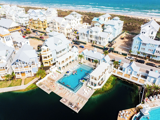 Exterior & Views 1, La Mer 112 RET, Nueces
