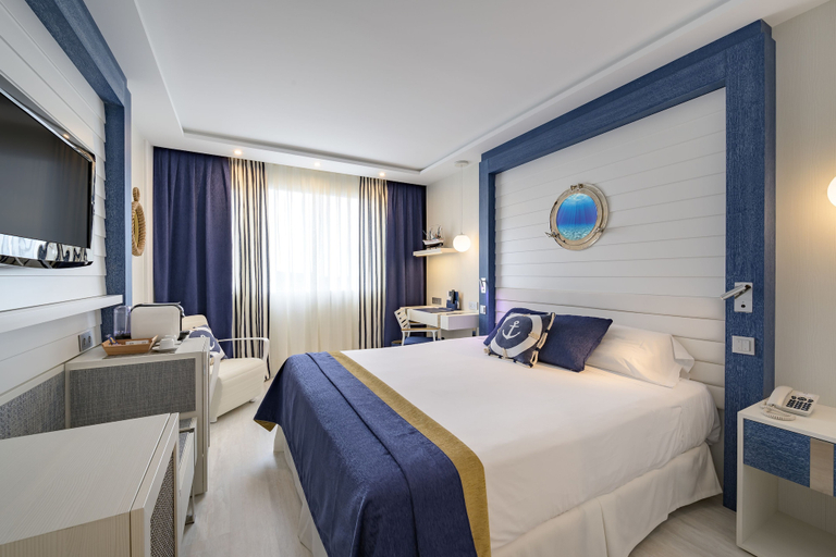 Bedroom 2, Hotel Santemar, Cantabria